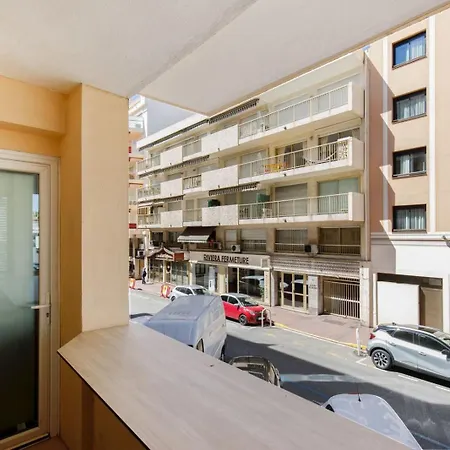 Croisette Martinez - Luxueux T3 70m2 Et Balcon * Канны