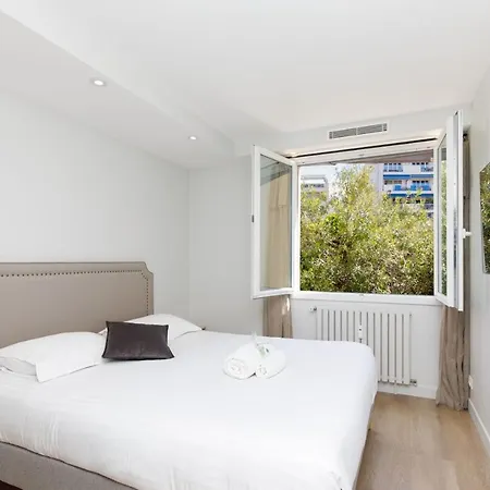 Apartment Croisette Martinez - Luxueux T3 70m2 Et Balcon Cannes